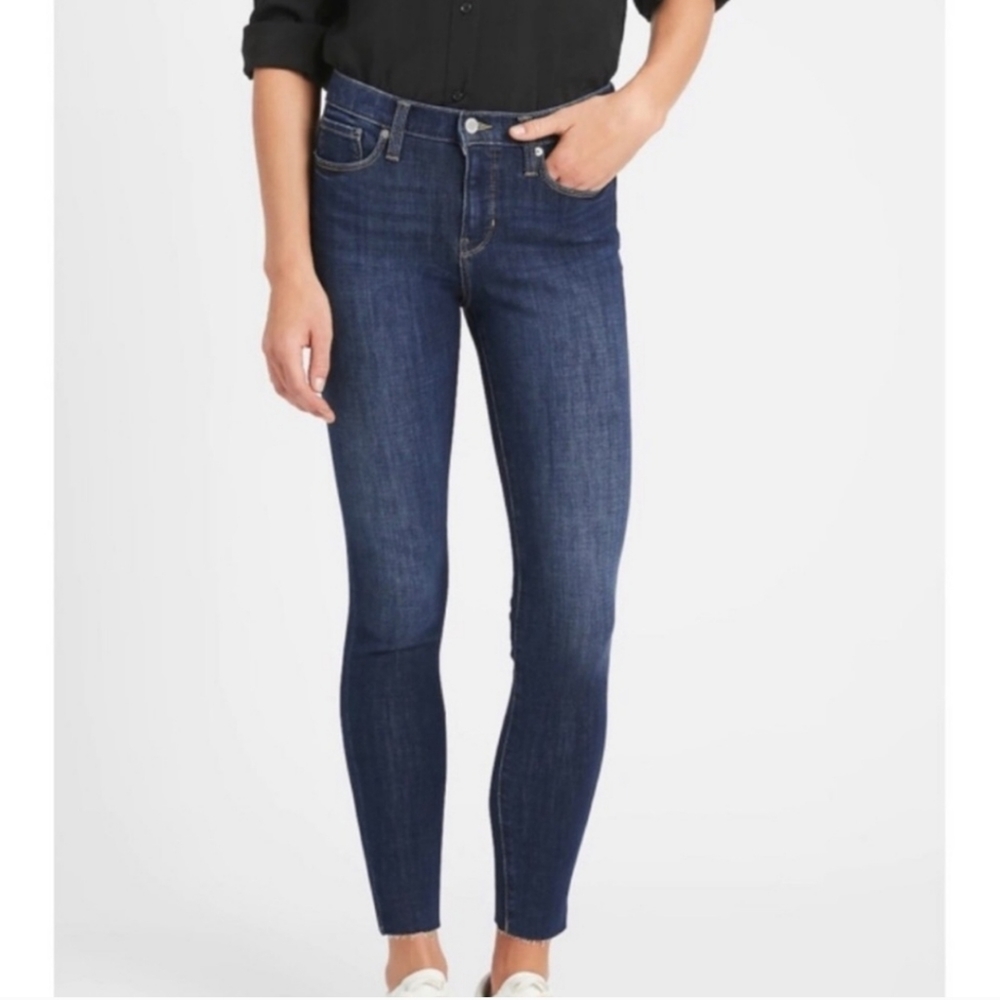 Banana Republic Mid Rise Skinny Jeans Frayed Dark Wash 27 Standard